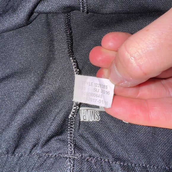 womens Under Armour shorts - Picture 5 of 8